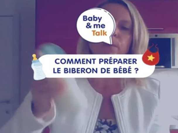 Préparer le biberon bébé avec les experts Nestlé Baby