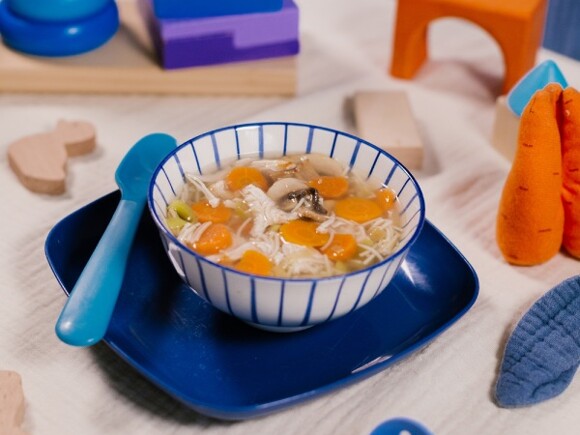 Soupe chinoise aux légumes et vermicelles - Cuisinez pour bébé