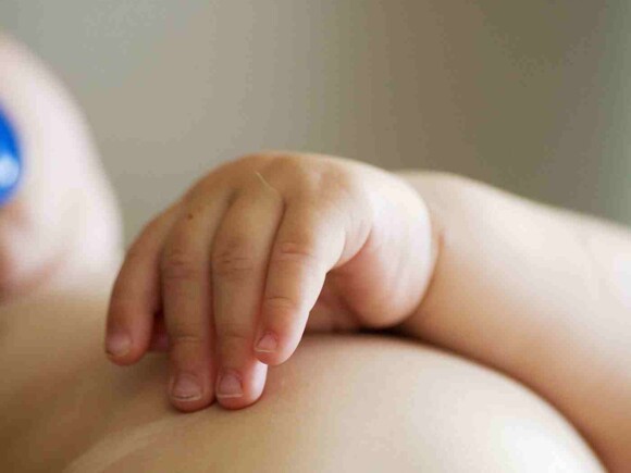 Les coliques du nourrisson : comment le soulager ? – Laboratoires Téane