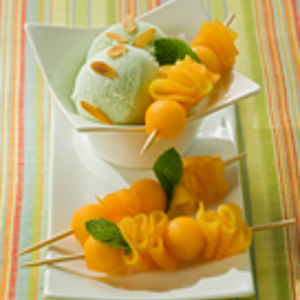 Sorbet met meloenspiesjes