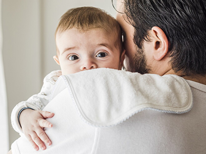 Comment gérer le reflux de bébé